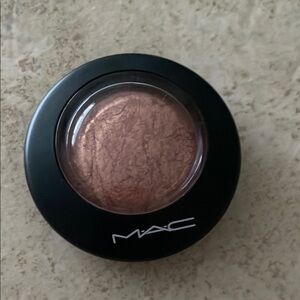 MAC Cosmetics Brown Bronzer & Contour